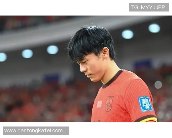 中国男足足球明星的崛起与挑战:他们如何改变中国足球的未来 中国男足足球明星的崛起与挑战:他们如何改变中国足球的未来