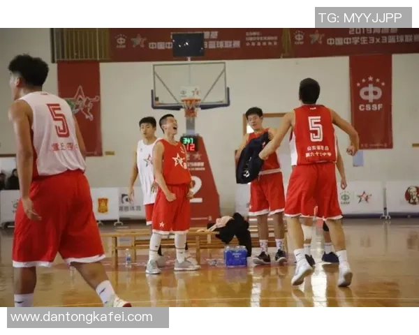 广州篮球队转型之路：从传统强队到现代篮球的探索与挑战